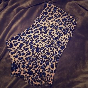 White House Black Market Printed Scarf